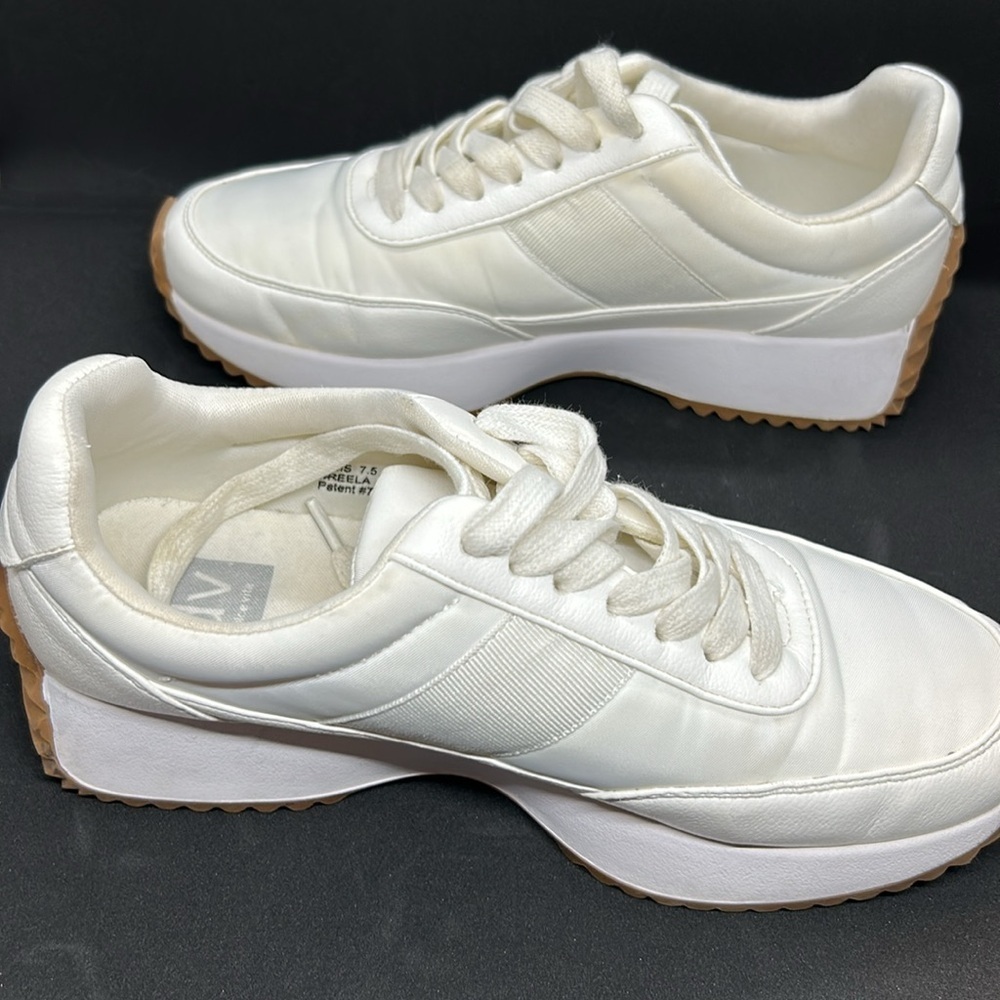 White cream Sneakers with Tan Soles - Picture 7 of 10